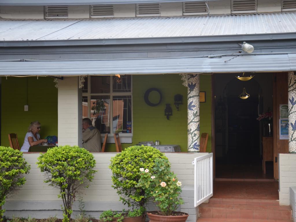 科马蒂普特 门廊咖啡厅旅馆酒店 外观 照片